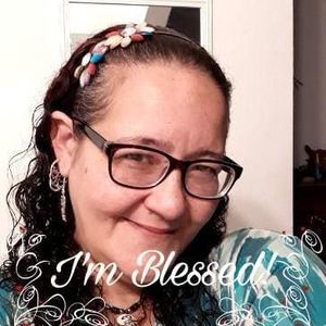 Meet your Posher, Yvette